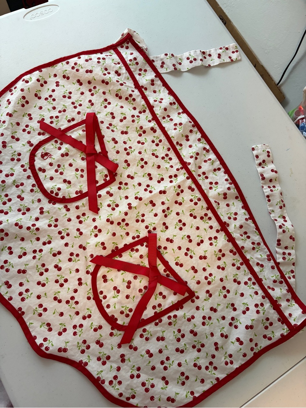 Classic Cherry Print Kitchen Apron with Red Trim 8-26